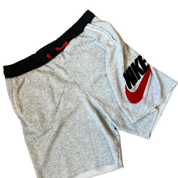 Nike men’s XL shorts, gray athletic - Picture 1 of 8